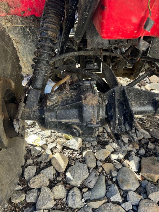 vând atv kawasaki 300