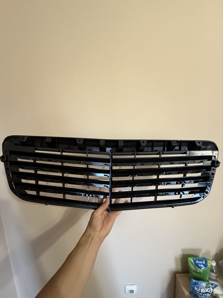 Решетка за Мерцедес w211