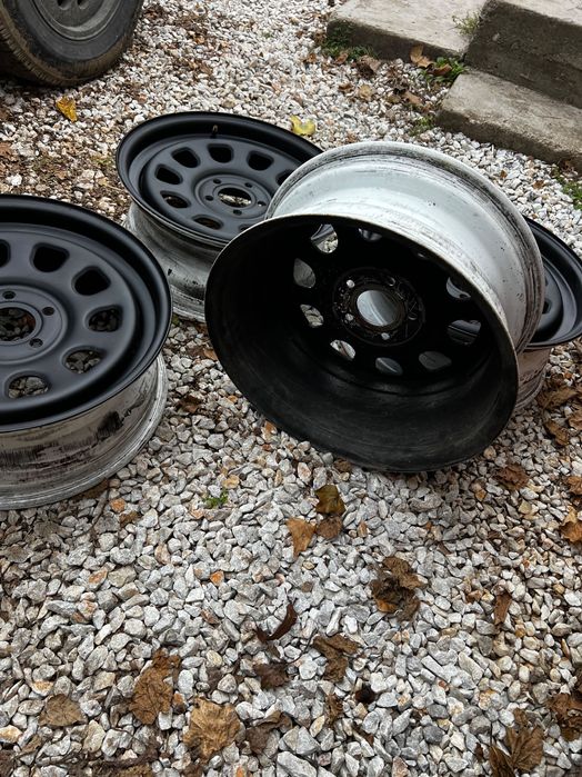 Джанти 17 цола за Cherokee 5x114.3 и централен отвор 71.5