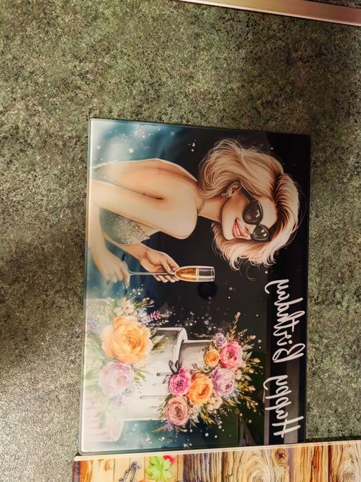 Стъклена дъска за рязане персонализирана - уникална за подарък