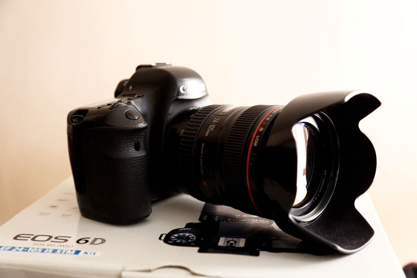 Canon 6D sotiladi komplikt, video uchun tayyor.