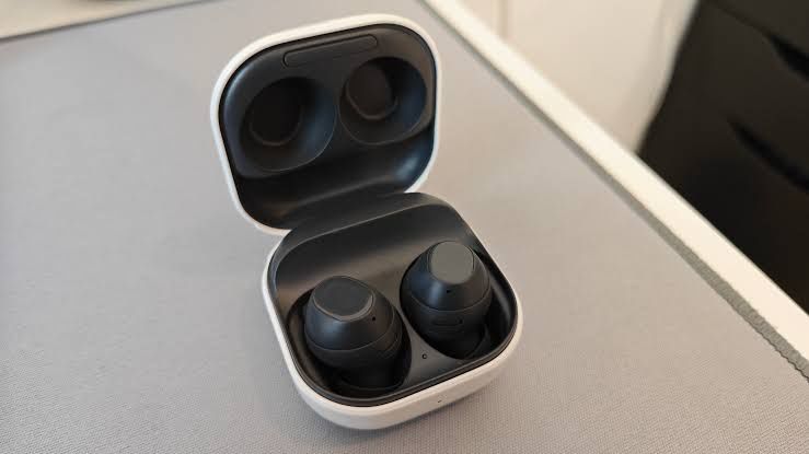Наушники Galaxy Buds FE