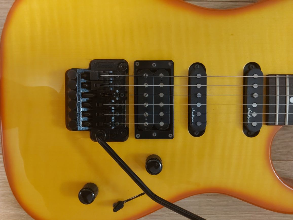 Charvel 375 Delux made in Japan
