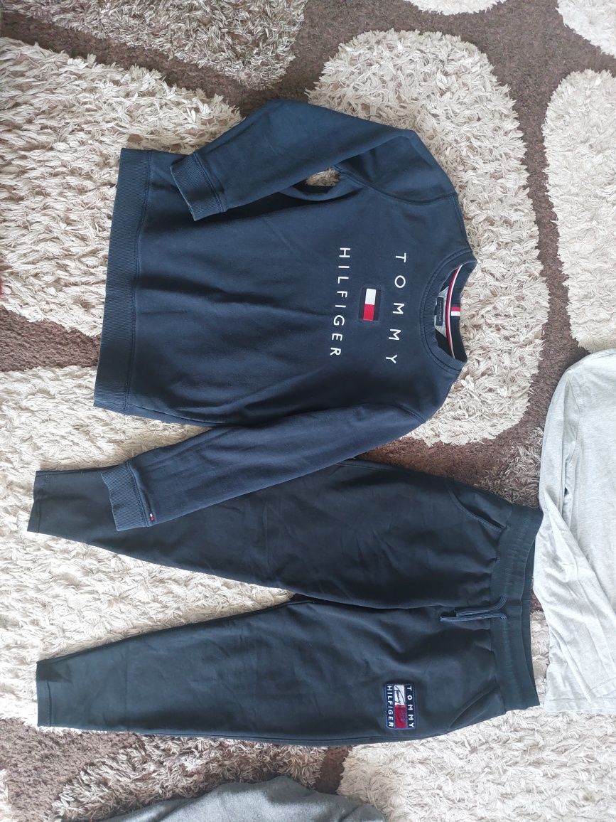 Лот Tommy hilfiger