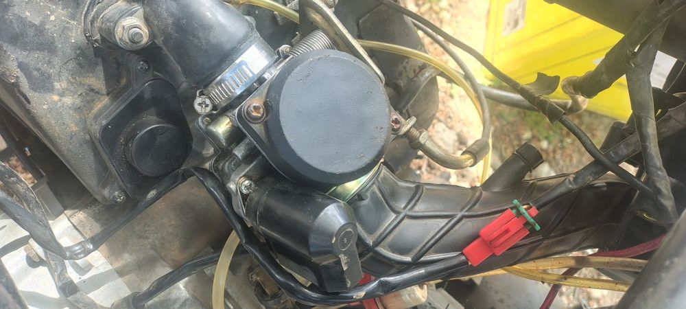 Vând scuter gy6 80cc