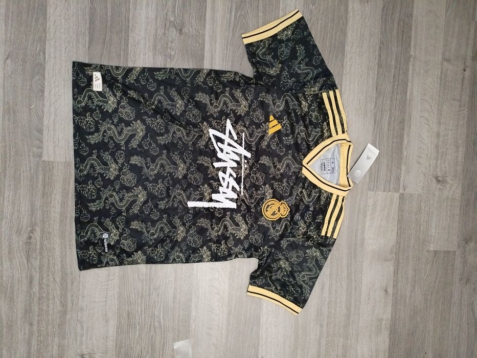 Tricou real madrid concept