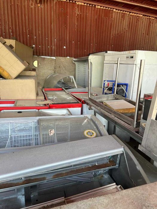 Продам холодильники промышленные и бытовые