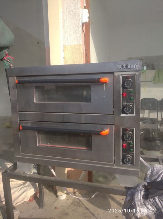 Продаётся электрический духовка