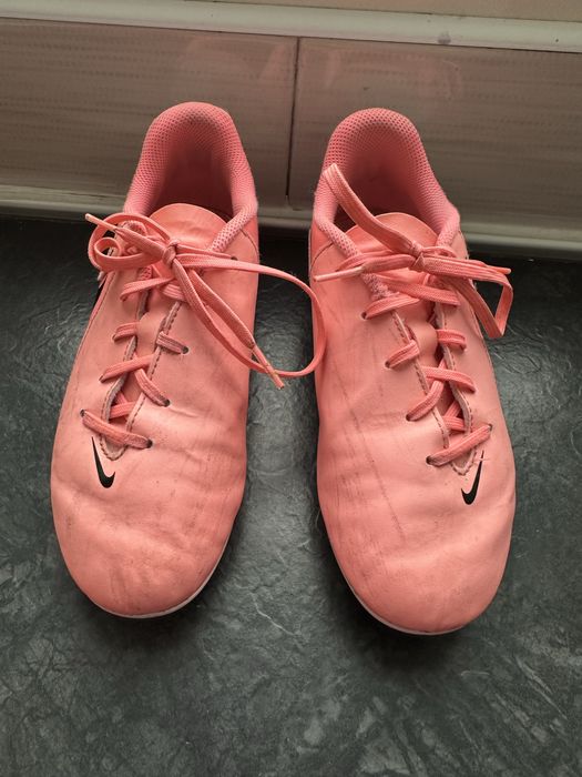 Бутонки Nike Phantom