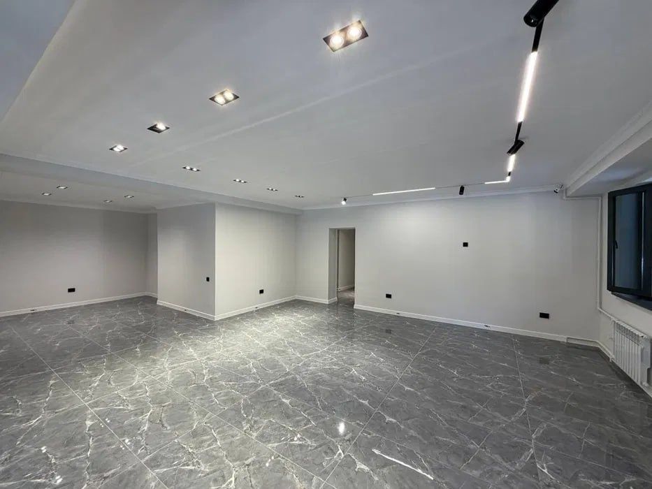 Сдается офис в Яккасарае, МВД Корзинка, центр, под любой бизнес