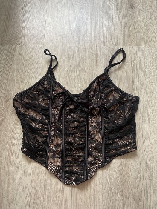 Top cu dantela marimea L