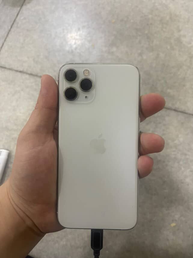 Iphone 11 pro rangi oq obmen 13 pro ga