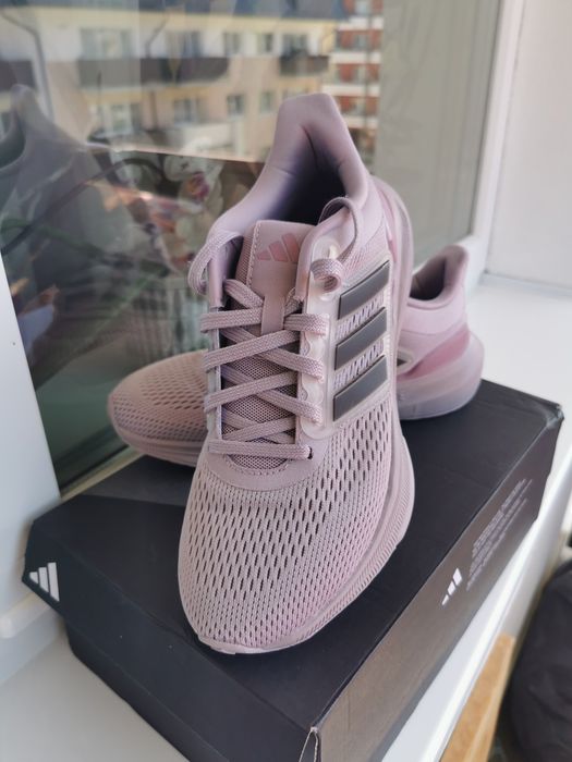 Vand Adidași Adidas