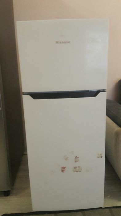 Хладилник hisense