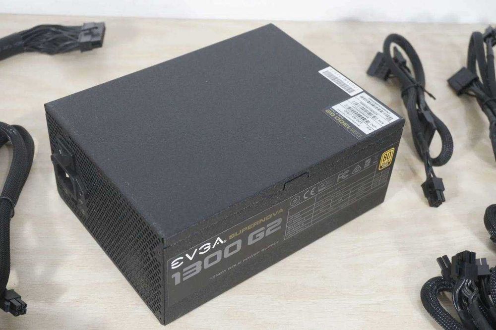 Блок EVGA SuperNOVA 1300W G2  80 PLUS Gold