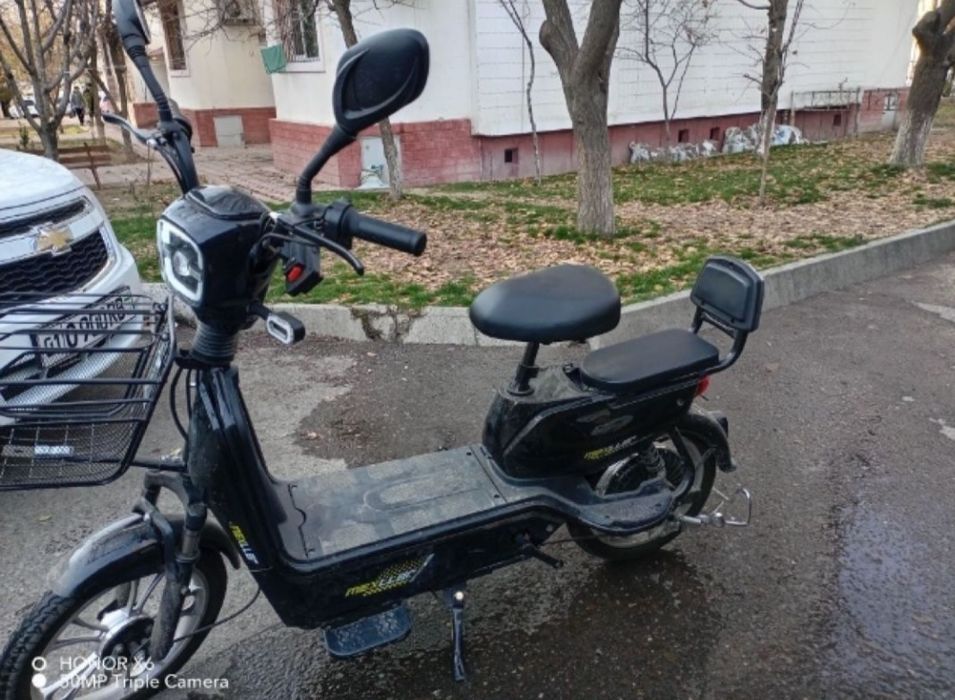 Skuter akumlyator otirib qogan!!!