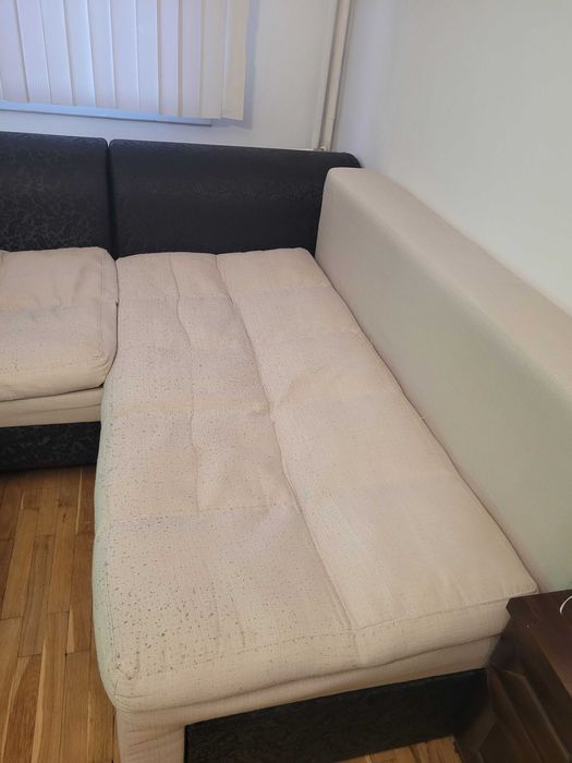 ПОДАРЯВА СЕ Ъглов диван 180/280