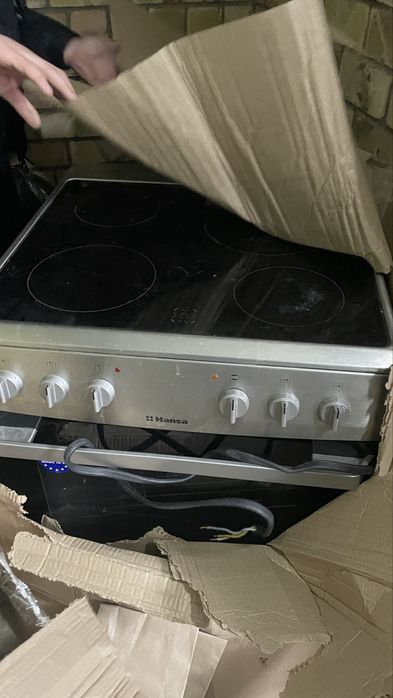 Hansa жлектро плита