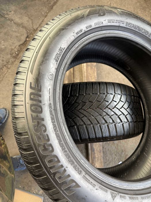 2x Anvelope Iarna 225/55 R17 runflat - Bridgestone Blizzak LM005 Drive