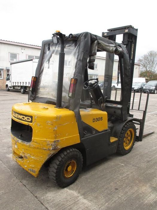 Dezmembrari  Daewoo / Doosan D30S-3  0000