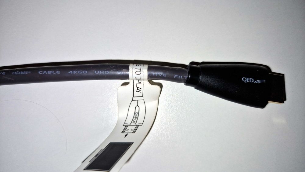 Cablu HDMI QED Performance Active 4K60 UHD (8 metri)