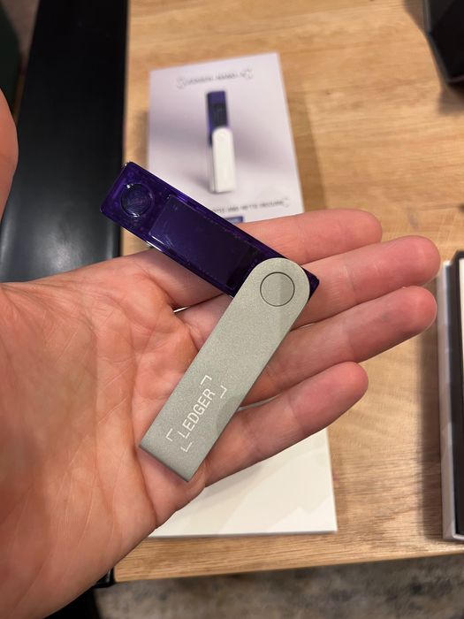 Crypto Ledger - Nano - X