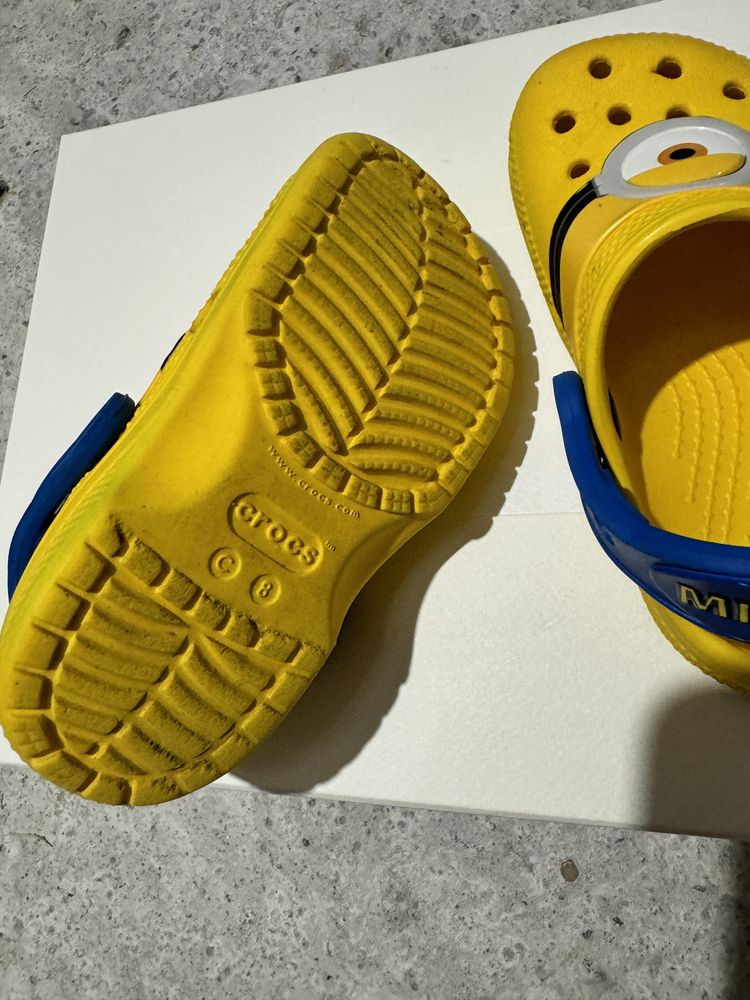 Papuci/Sandale Crocs Minions