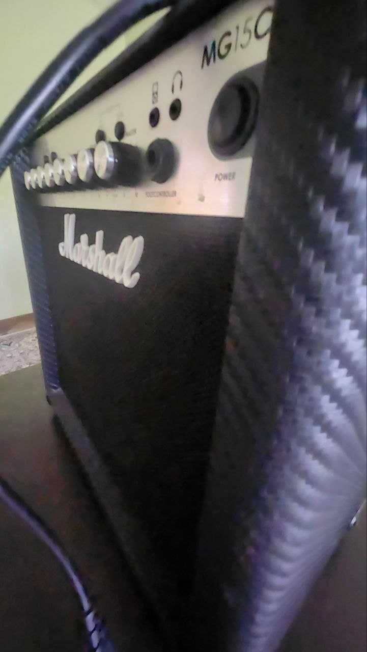 MARSHALL MG15CFX COMBO усилитель гитарный транзисторный