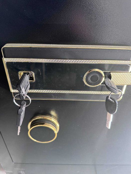 Офис учун хар хил размердаги сейфлар/ сейф/ бармок изили