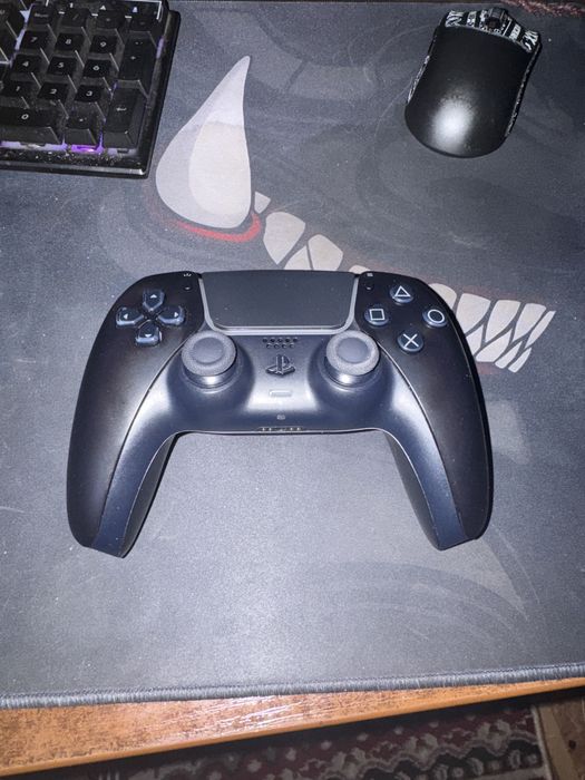 Продам геймпад ps 5 в отличном состояние