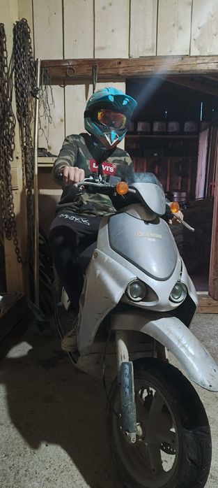 Vînd scuter Aprilia Rally