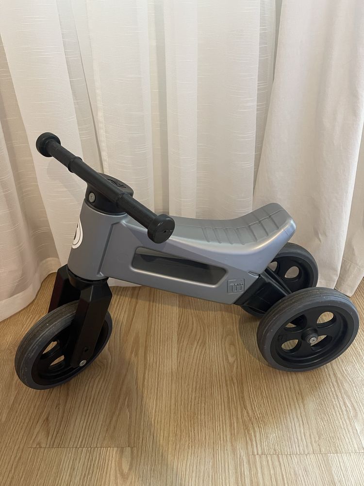 Bicicleta funny wheels
