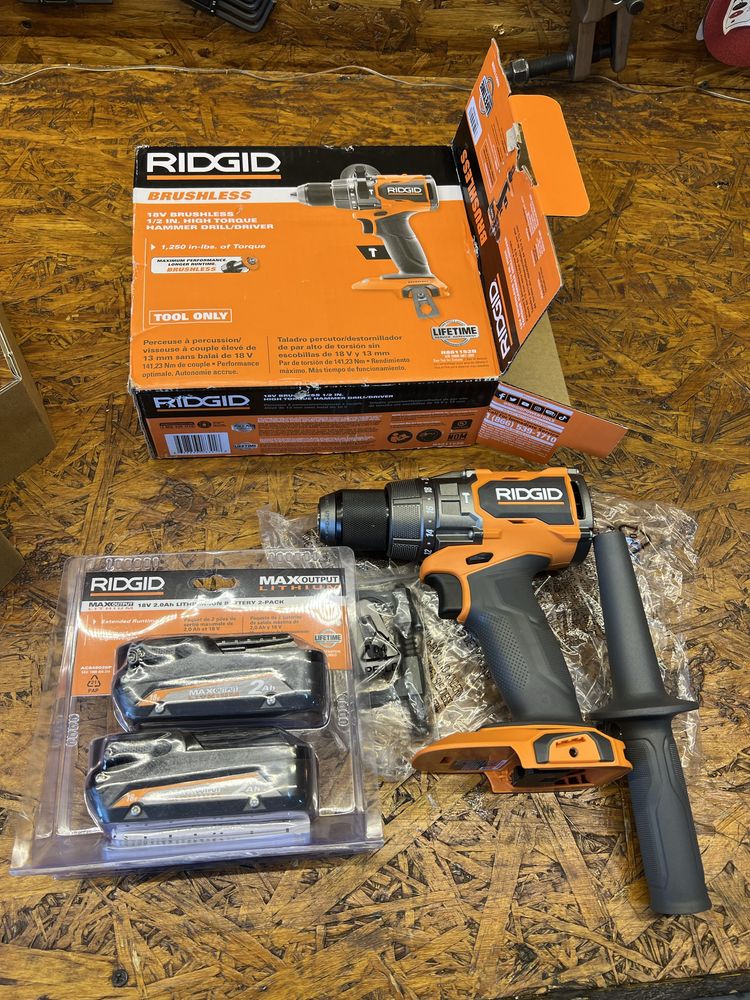 Set bormasina Ridgid brushless