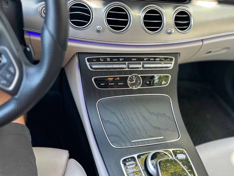 Mercedes E220D stare perfecta