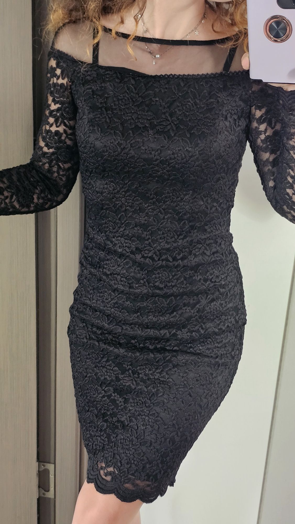 Rochie neagra din dantela