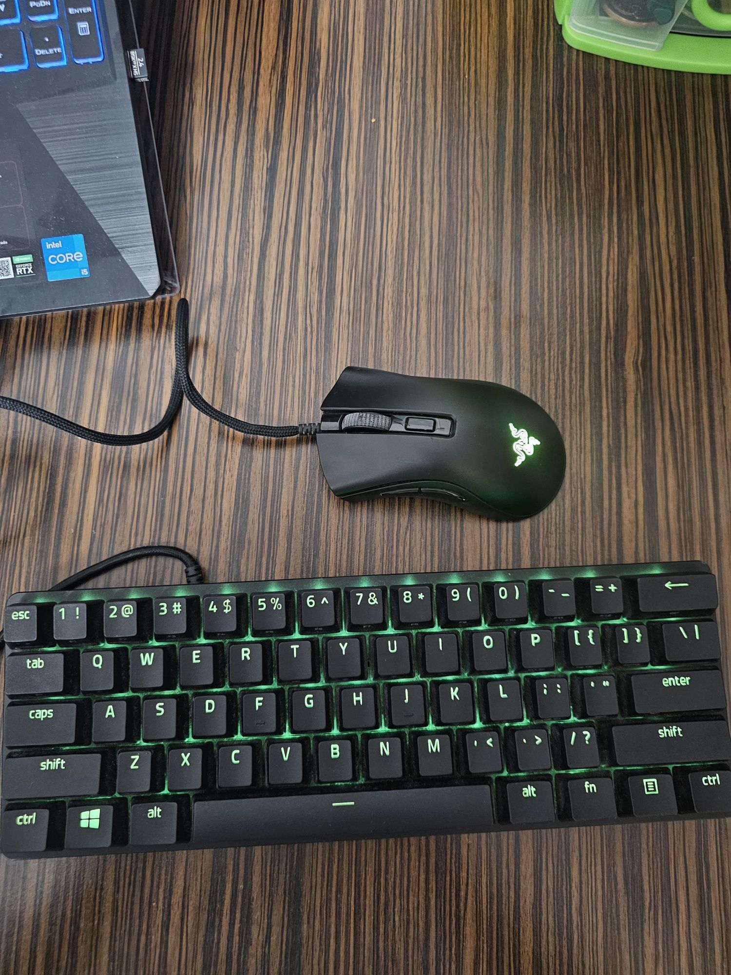 Tastatura gaming mecanica si mouse Razer