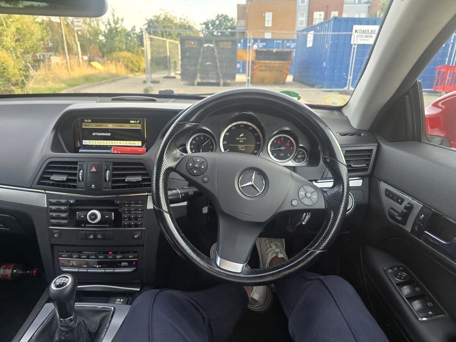 Mercedes E class 250 euro 5 an fabr  2010 adus pe roti din uk