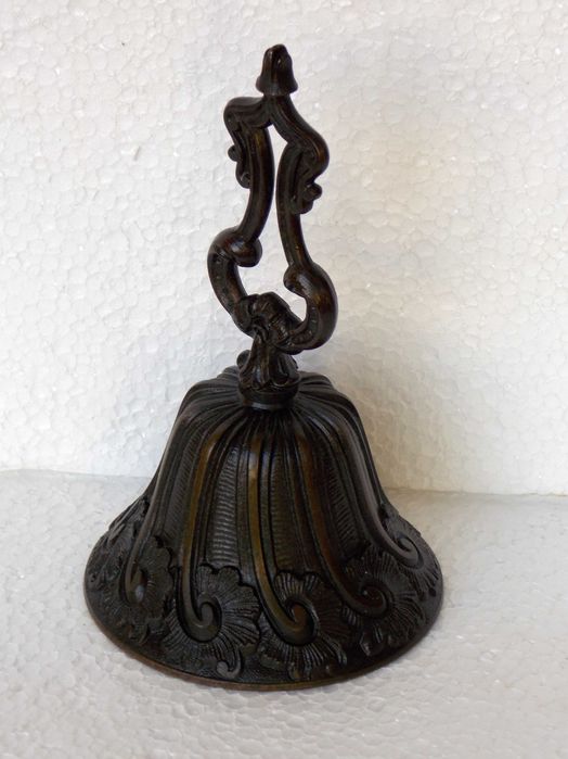clopotel cca.1850,patina veche bronz arta antichitati sec.XIX handmade