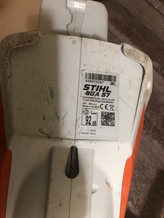 Suflanta pe acumulator Stihl BGA 57