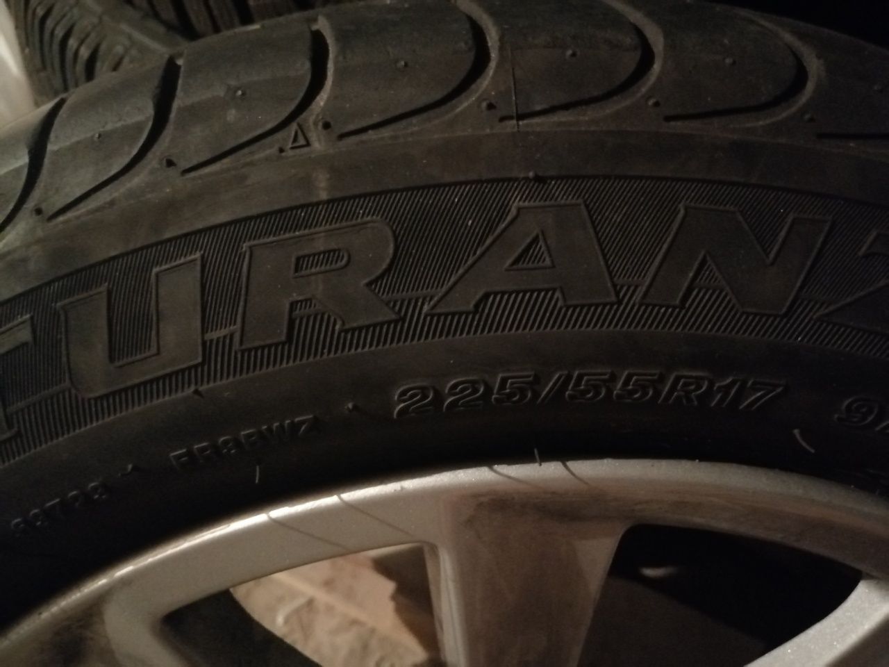 Brigestone 225/55 R17 RFT 97Y-pret/4 buc