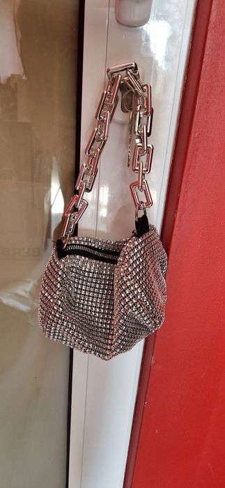 Малки парти чанти