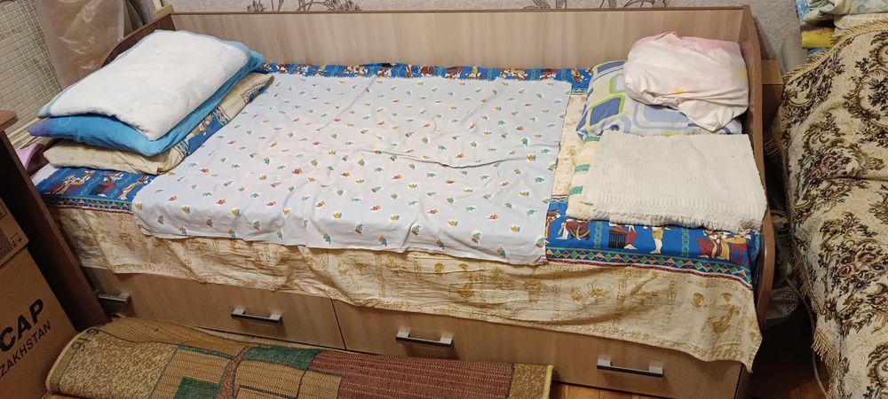 Кровать подростковая