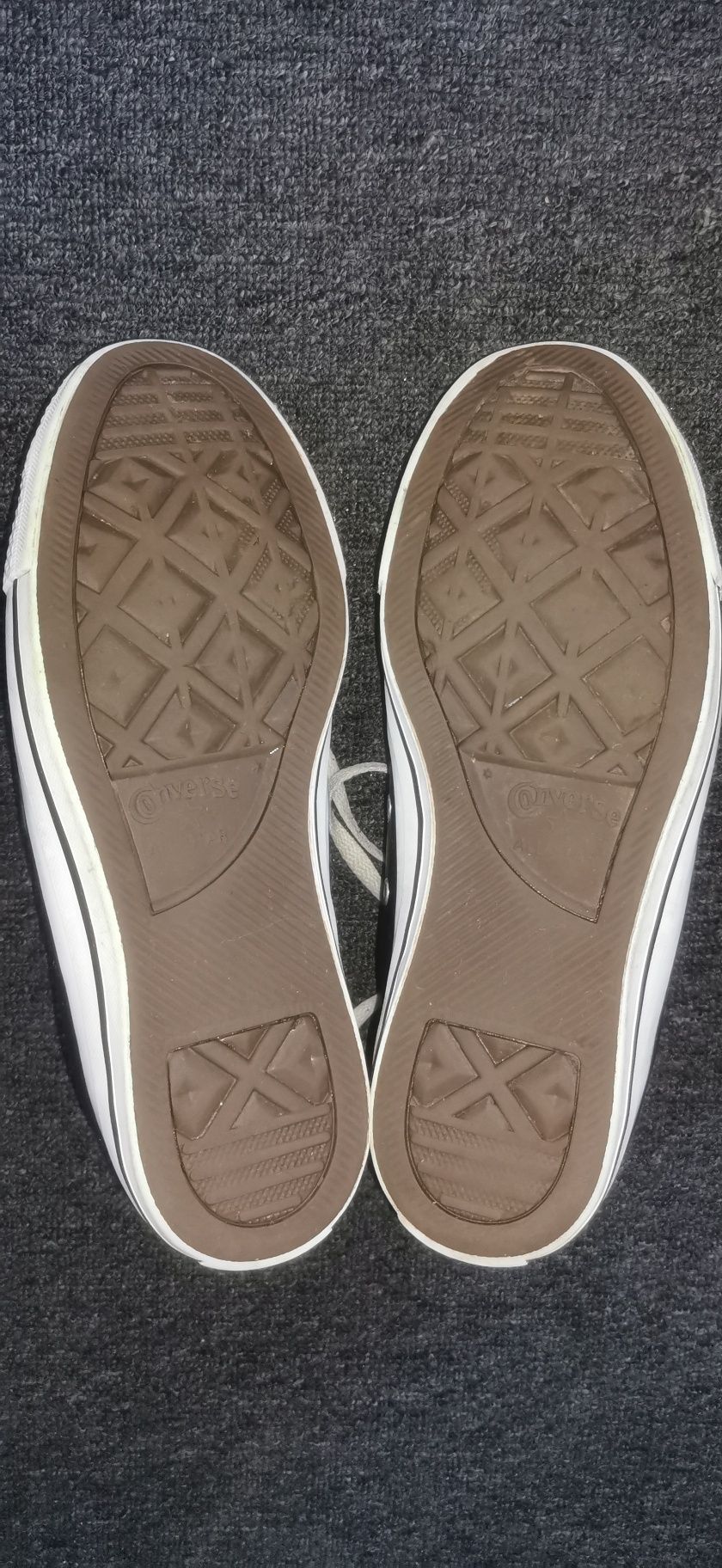 Chuck Taylor All Star Core Leather HI