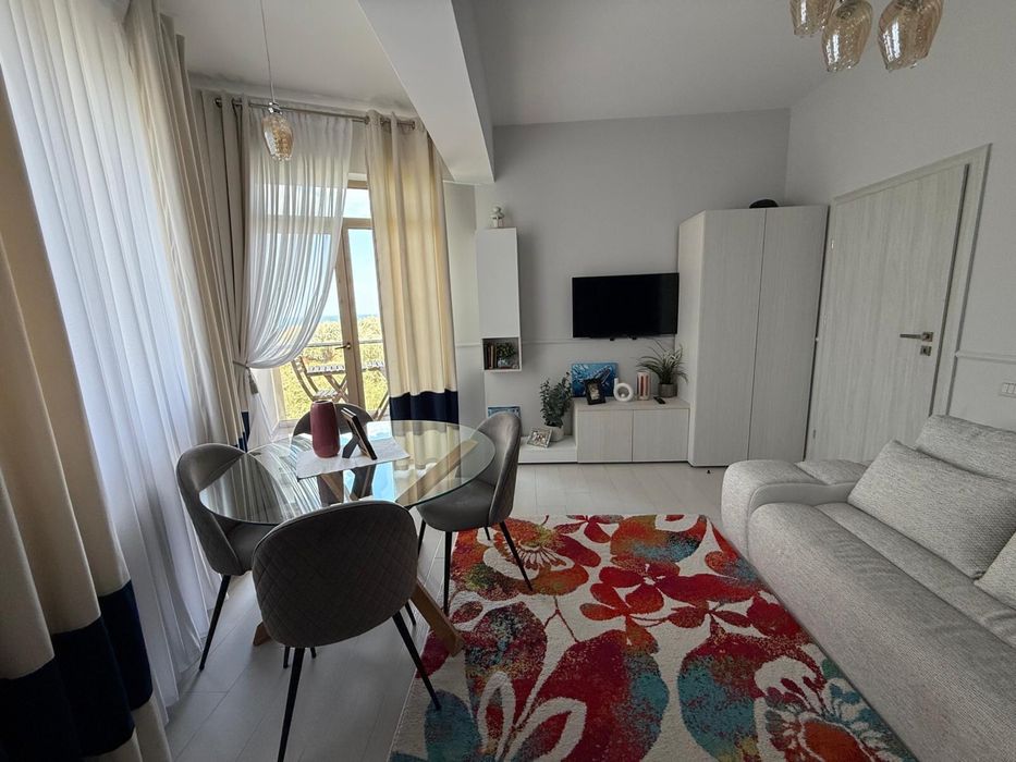 Inchiriez apartament mamaia termen lung
