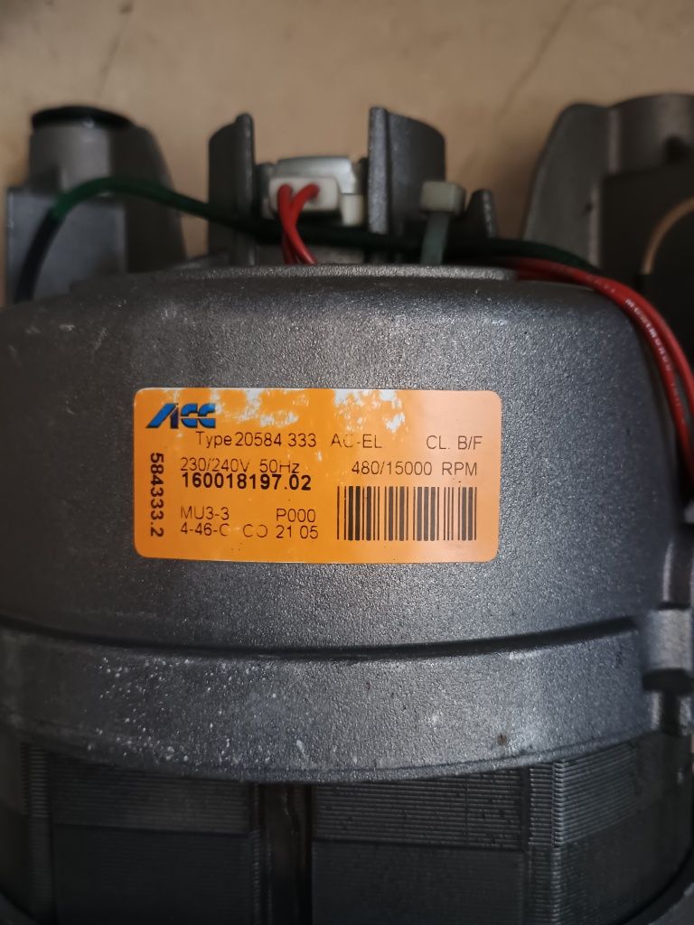 Ел двигател от пералня Ariston