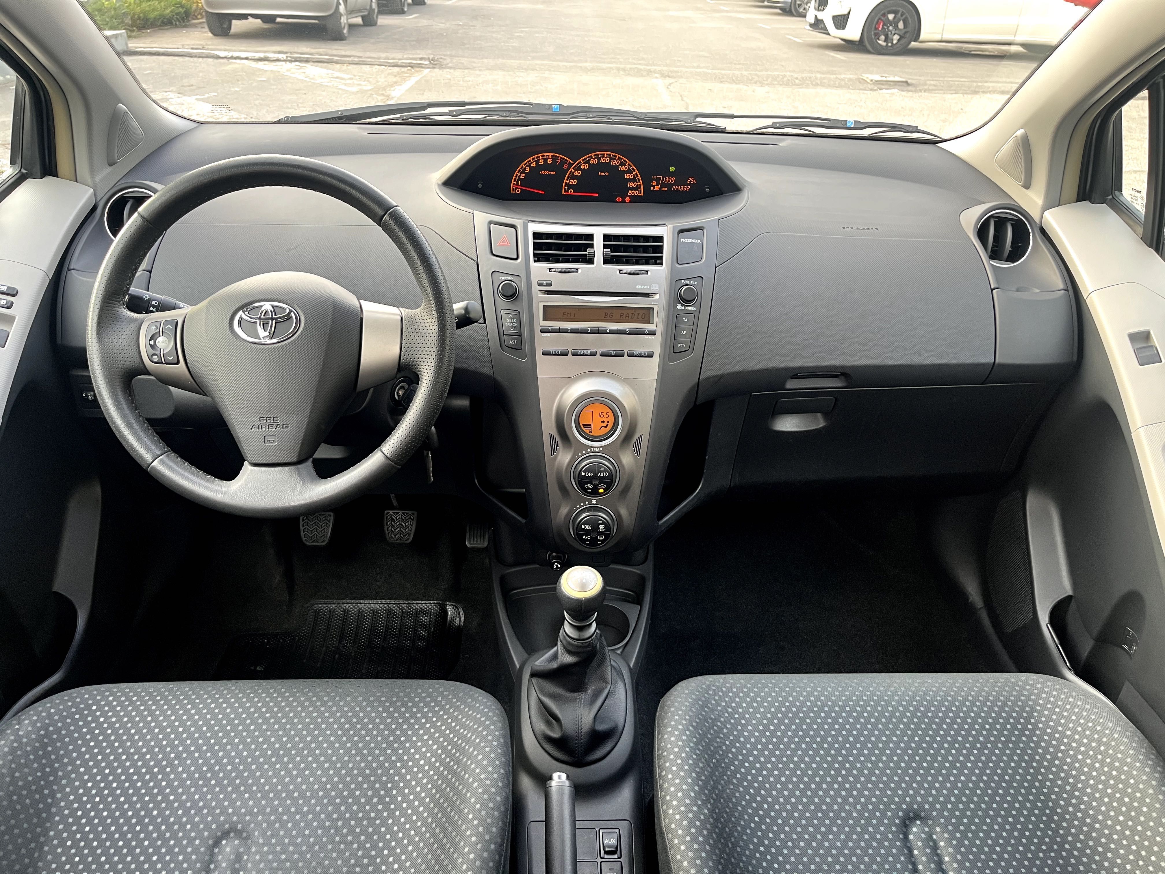 Toyota Yaris 1.3i 2010