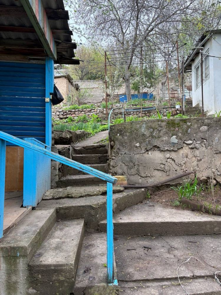 Продаётся дача в Чарваке