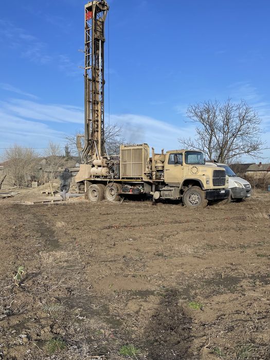 Foraje puțuri ,fantani ,piloni