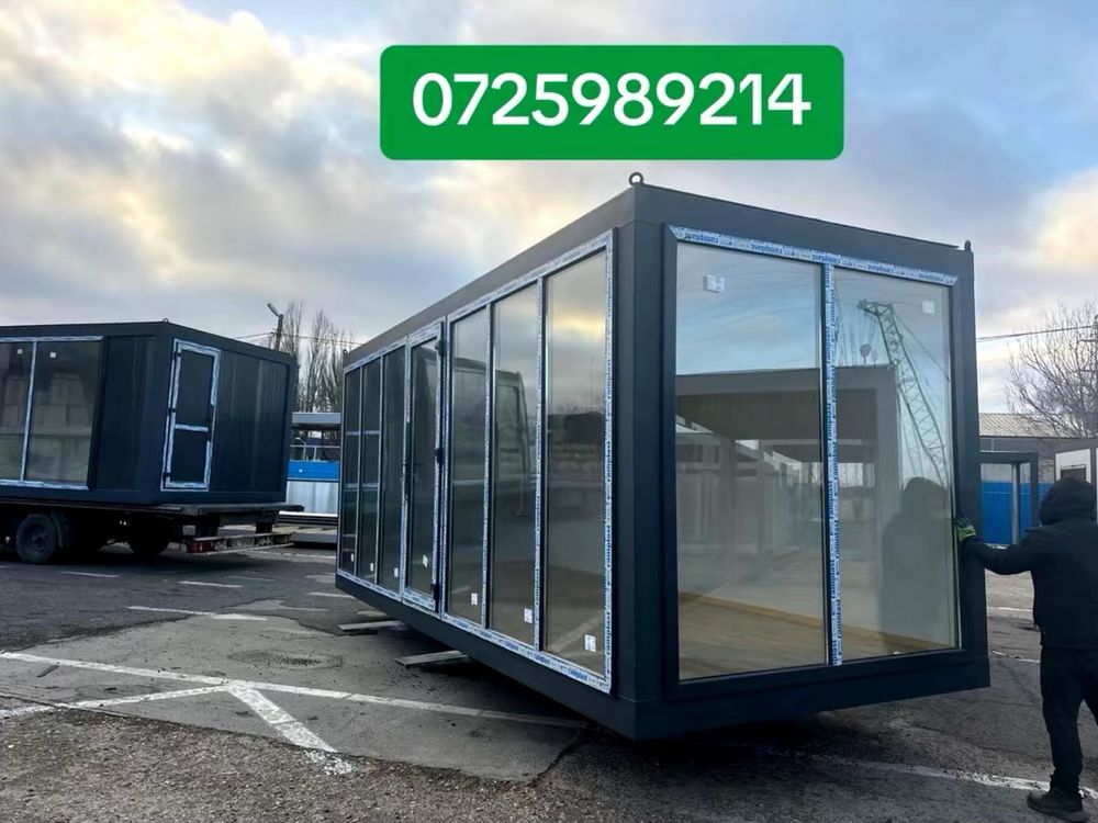 Container modular 3m x 6m cu vitrina si riflaj lemn grup sanitar