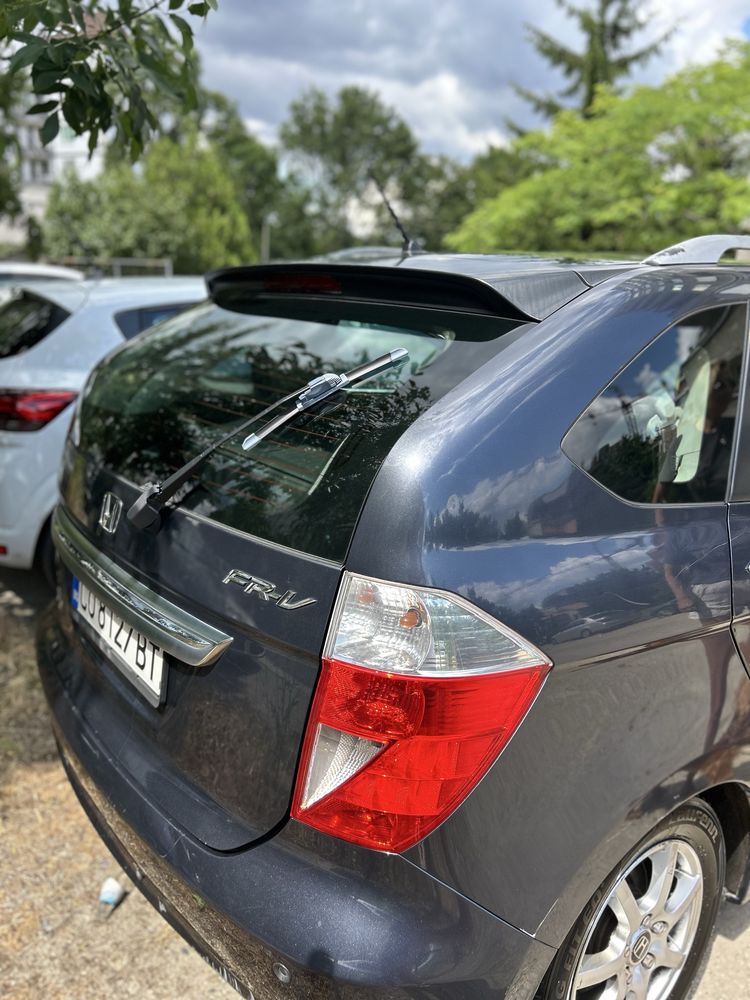 Honda FR-V в добро състояние